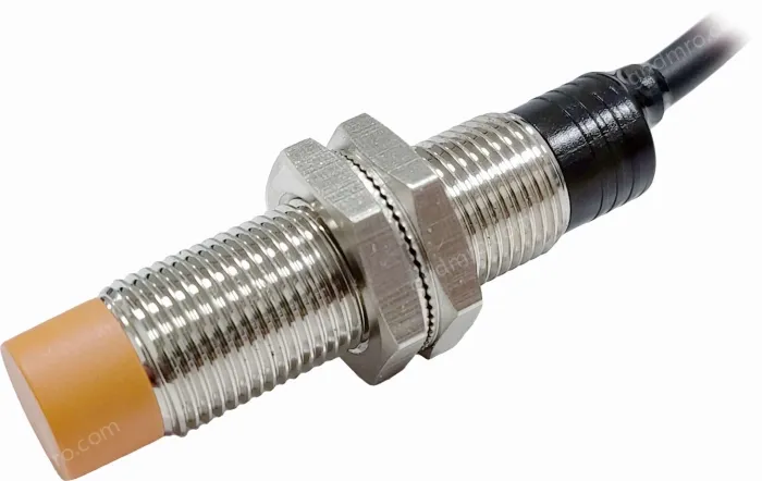 DCW12F04P/AD3Y2-1 PNP N.O. DC12-24V